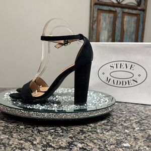 Steve Madden Black suede chunky Heels NWT 9.5